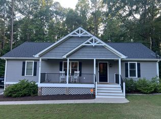 8324 N Henpeck Rd, Quinton, VA 23141