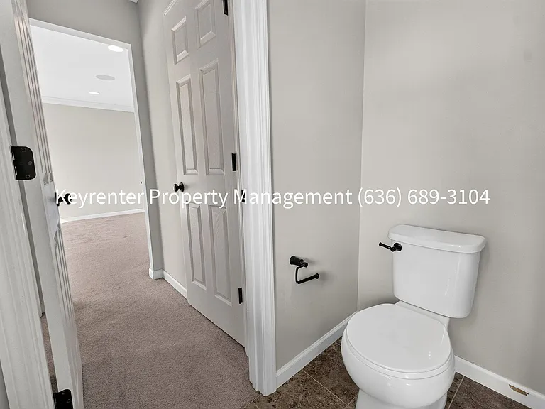 2823 Winding Valley Dr — Photo 26