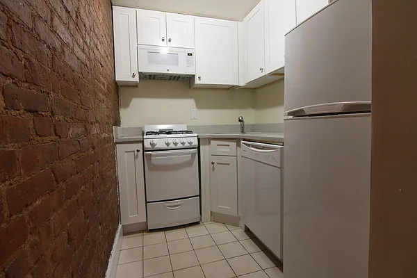 Rented by Guidance Realty Corp. | media 22