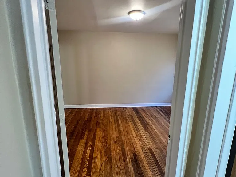 7159 Eastlawn Dr — Photo 9