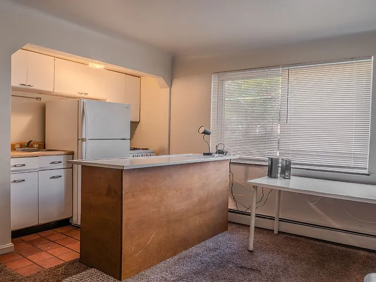 412 Volkert Pl — Photo 3