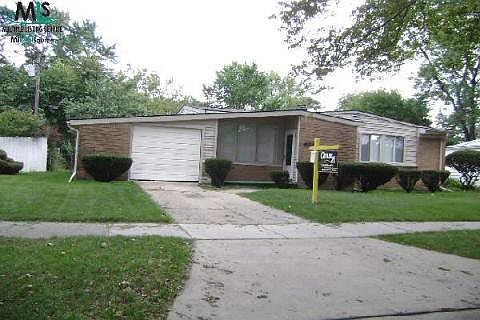 1st image of 15341 Leslie St