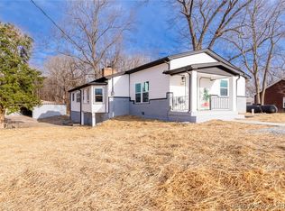 15801 Fry Rd, Otisco, IN 47163