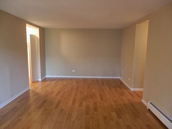 4th image of 1813 Hemlock Pl APT 105