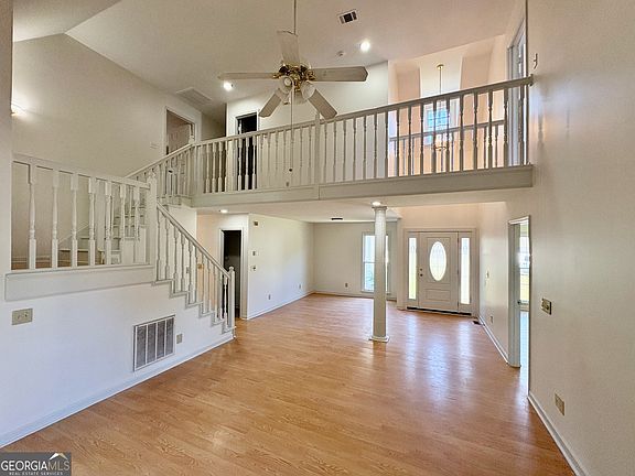 5th image of 405 Ashville Dr