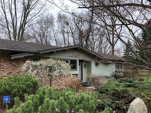 2nd image of 495 Indian Hills Dr