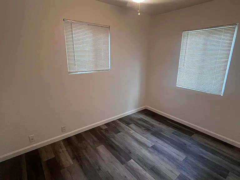 5128 Robertson Ave — Photo 6