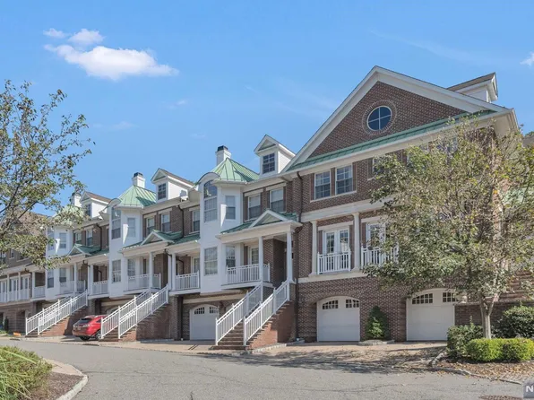 906 Heights Ln, Tenafly, NJ 07670