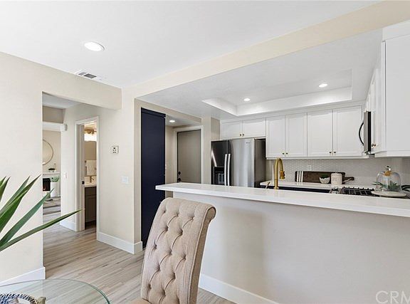 4th image of 6213 Newhaven Ct #124