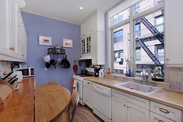 Sold by Corcoran | media 17