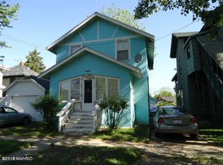 742 McCourtie St, Kalamazoo, MI 49008