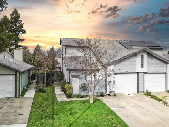 1243 Andalusia Dr, Sacramento, CA 95833