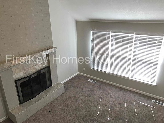 3rd image of 6508 NW 67th Ter