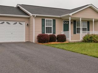 75 Wallace Ave, Inwood, WV