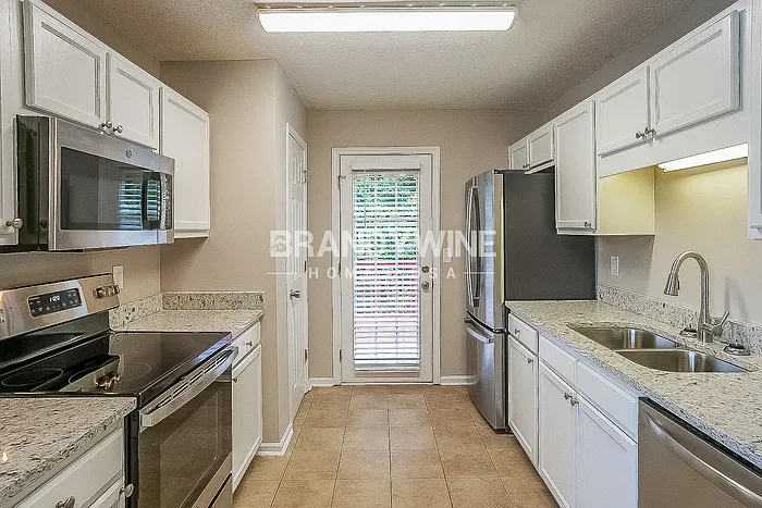 7126 Crystal Creek Pl — Photo 9