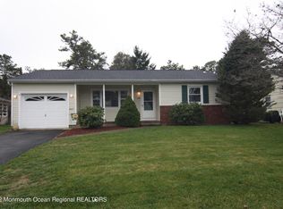 1061 Edgebrook Dr S, Toms River, NJ