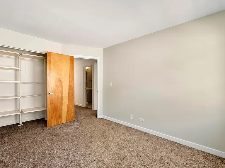 1812 S Dearborn St #12 — Photo 12