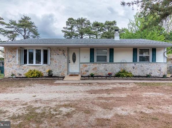 317 Cherokee Dr, Browns Mills, NJ 08015