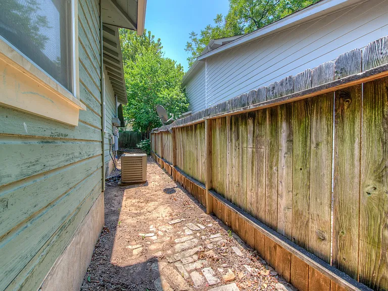 4805 Evans Avenue — Photo 21