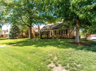 1106 N Main St, Columbia, IL 62236