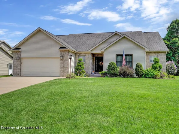 927 Katherine Dr, Jessup, PA 18434