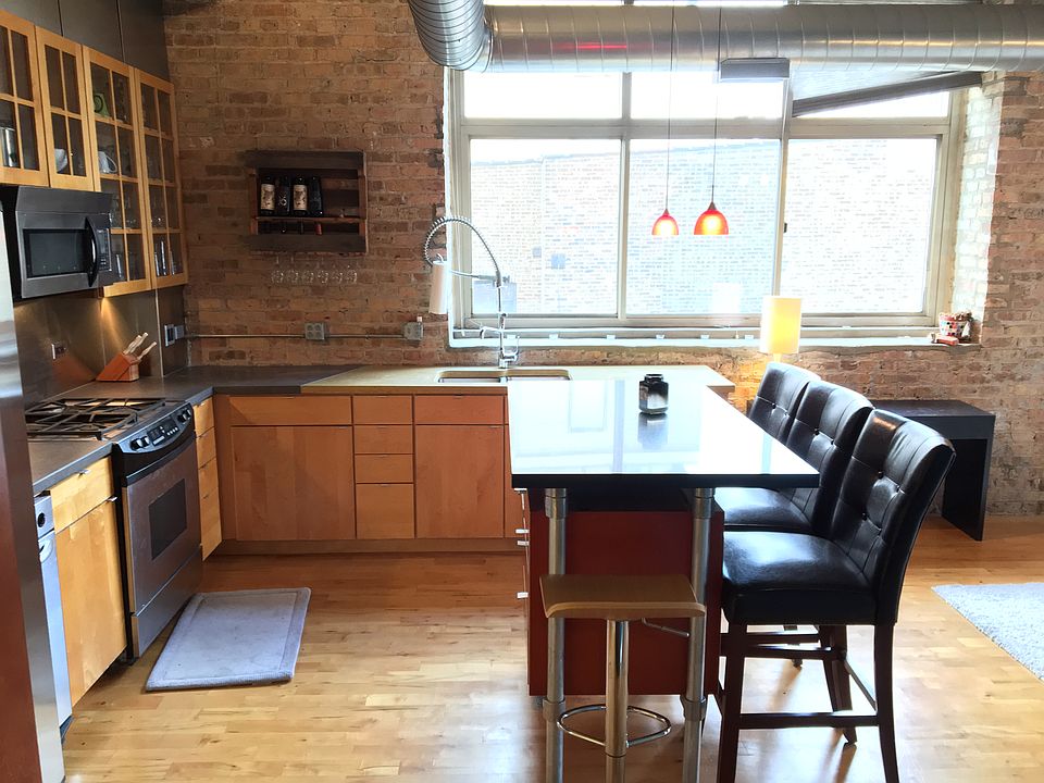 1st image of 1528 S Wabash Ave APT 406