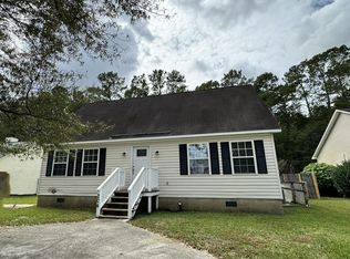 204 Apache Dr, Summerville, SC 29483
