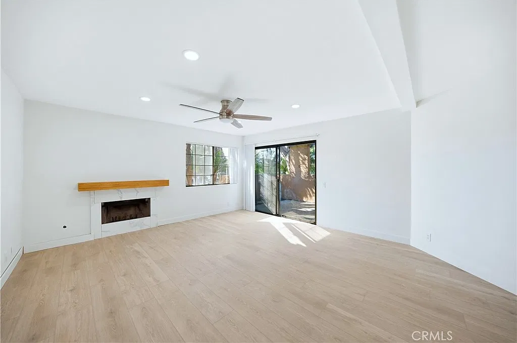 1 bed, 765 sqft, $2,500 — Photo 2