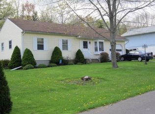 29 Ferncrest Dr, Tunkhannock, PA 18657