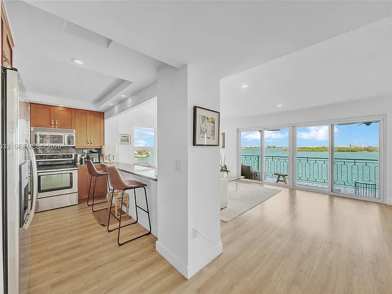 11111 Biscayne Blvd #5A — Photo 6