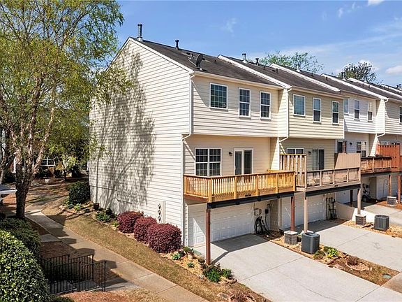 2nd image of 614 Market Place Ln