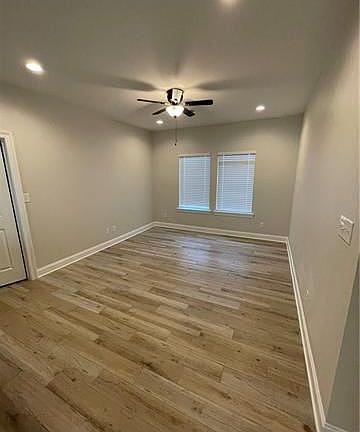 4th image of 29625 Kinchen St