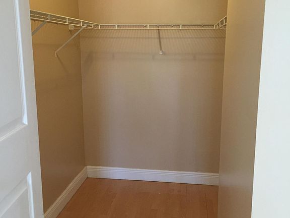 4th image of 1450 SE 3rd Ave