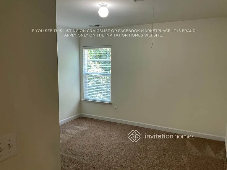 8121 Acacia Ct — Photo 8