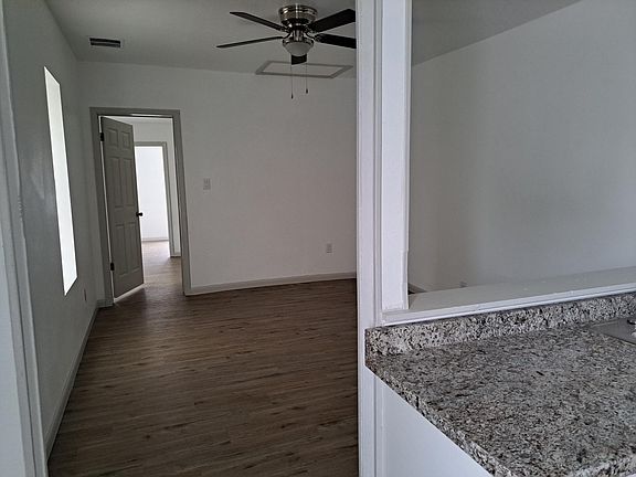 5th image of 19 W Eagle Ave Unit 7