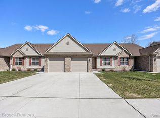 205 Jonathon Dr, Almont, MI