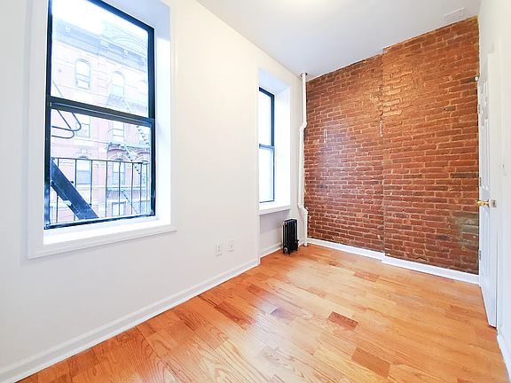 4th image of 109 Eldridge St #15