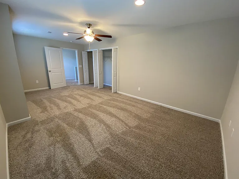1116 Cloud View Dr — Photo 10