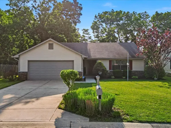 5010 Donner Ln, Indianapolis, IN 46268