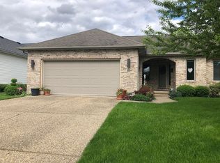 3324 Red Bud Ln, Springfield, IL 62712