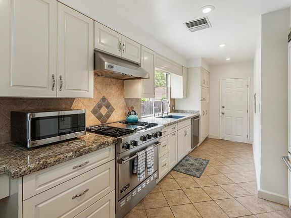 4th image of 2257 Hillsboro Ave