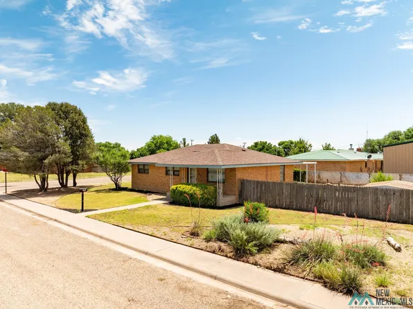 107 W 19th St, Portales, NM 88130