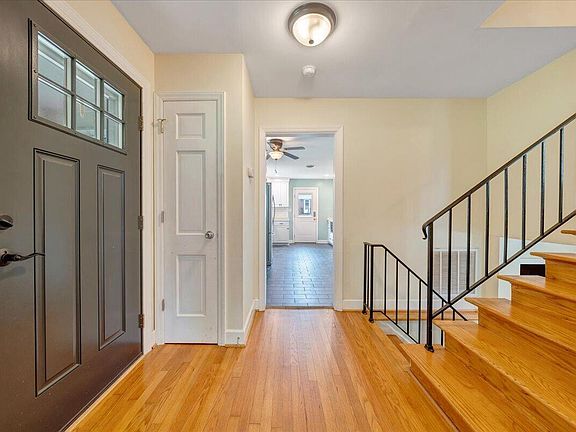 5th image of 235 Arthur Cir