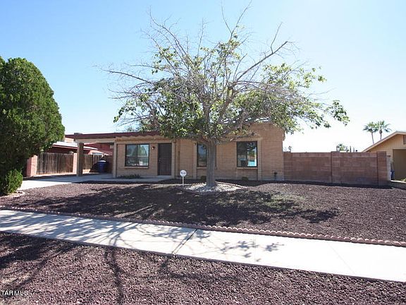 2nd image of 8308 E Calexico St