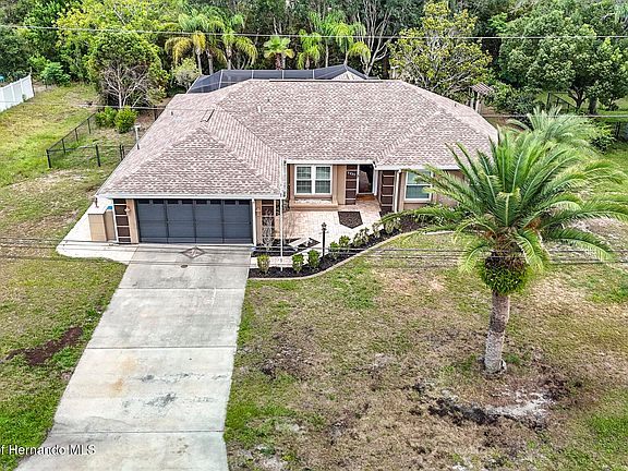 3rd image of 5223 Hamlet Cir