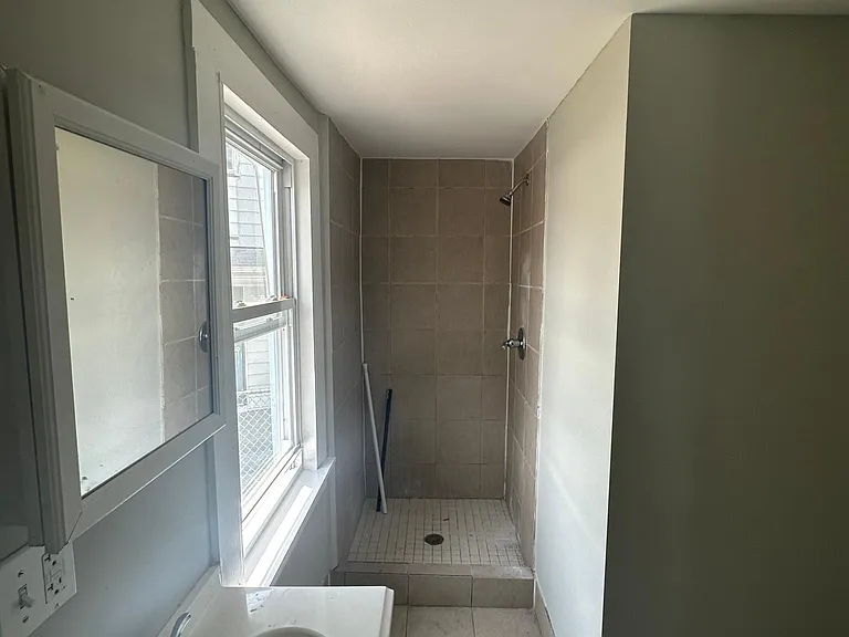 24 Auburn St #1 — Photo 9