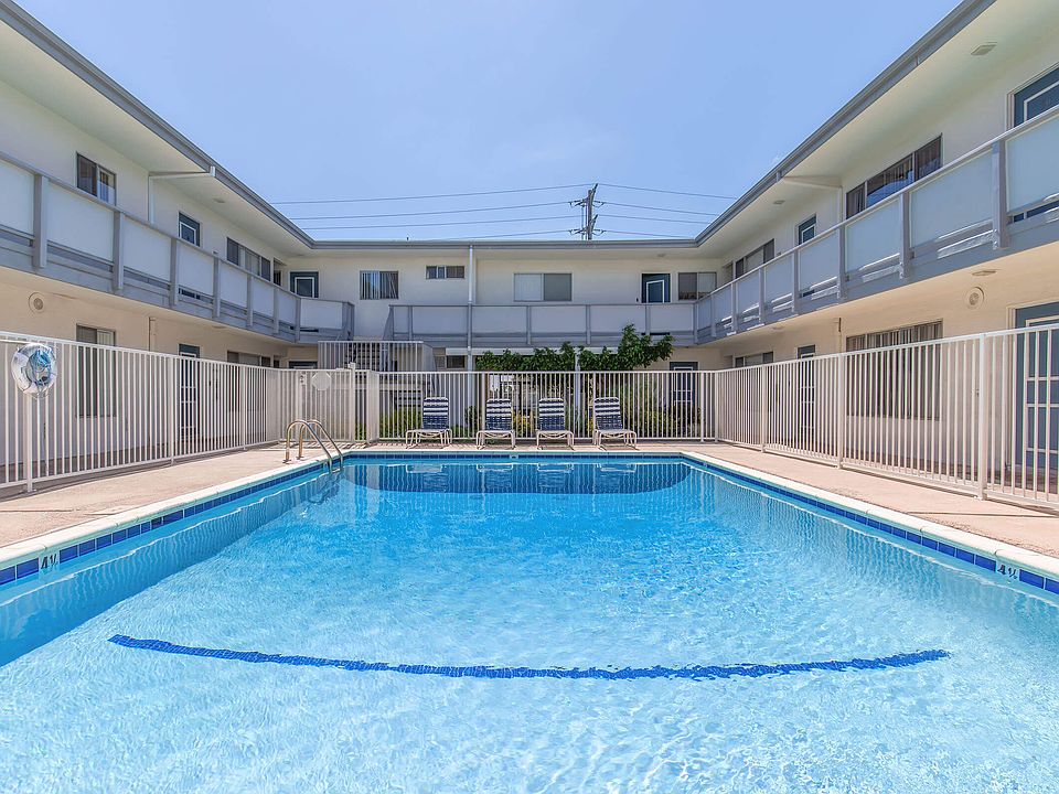 1st image of 22620 Ocean Ave APT 8