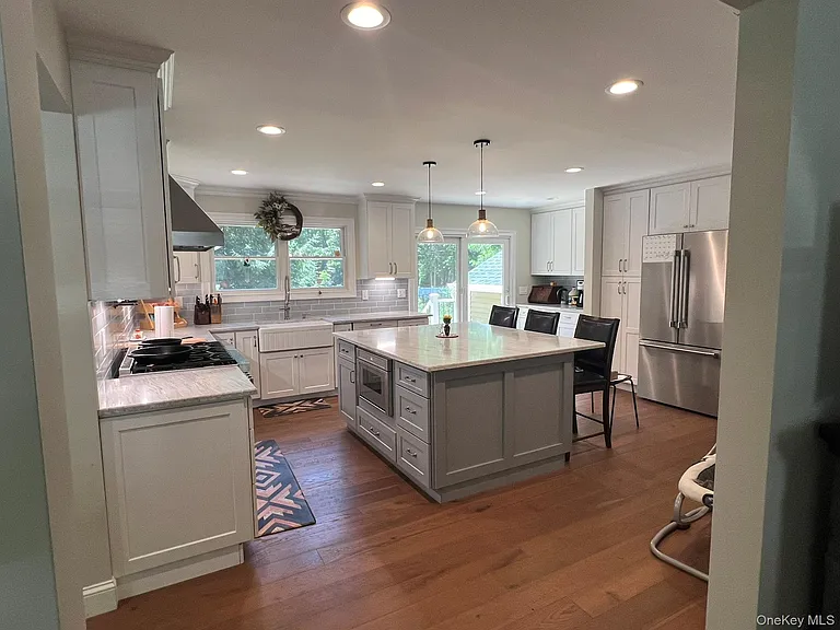 23 Craig Dr — Photo 4