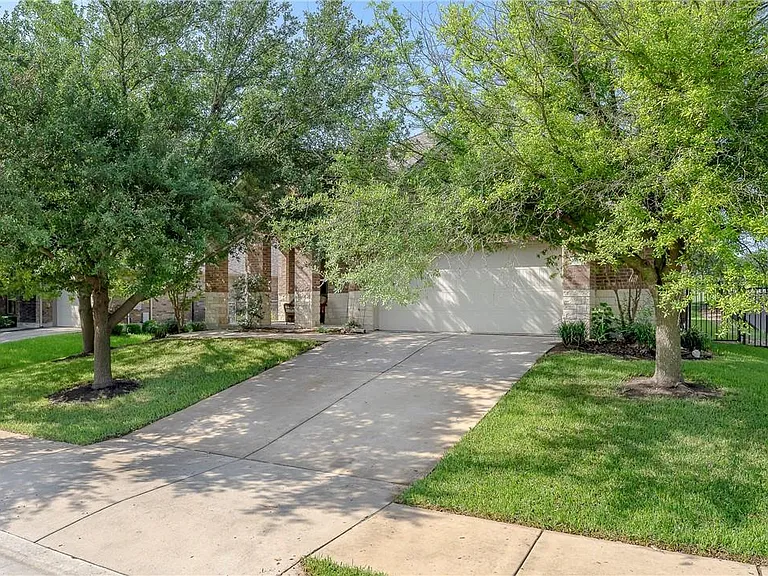 1601 Greenside Dr — Photo 14