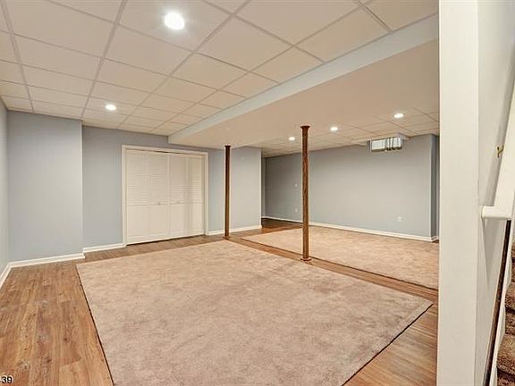 3rd image of 410 S 6th St